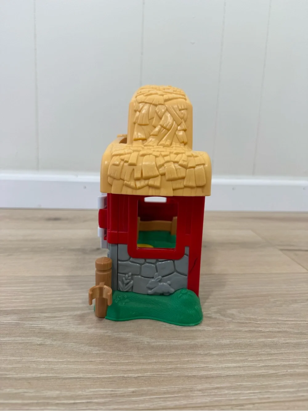 Fisher Price Little People Vintage 2003 Animal Sounds Stable